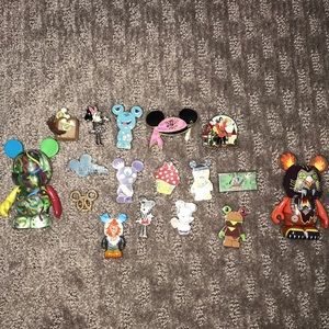 Disney pin and vinylmation lot